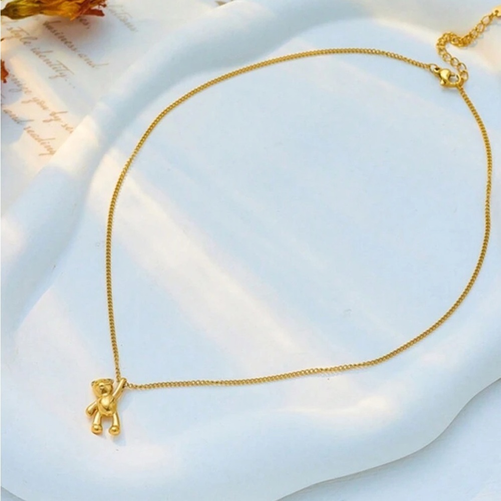 18k Golden Plated Delicate Gold Teddy Bear Necklace Stainless Steel - Picture 4 of 5